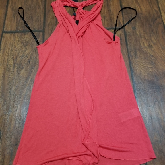 🎉HP🎉 NWT BCBGMaxazria halter cascade top - Picture 2 of 6